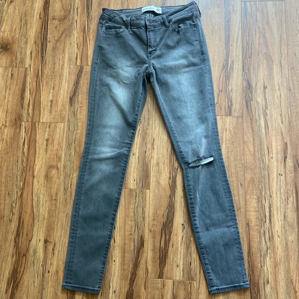 Abercrombie & Fitch Super Skinny Grey Jean Sz 4R